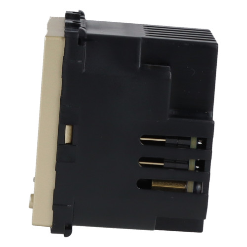 Moduł gniazda elektrycznego z bolcem 230V z pomiarem energii WiFi + USB C+C 20W złoty